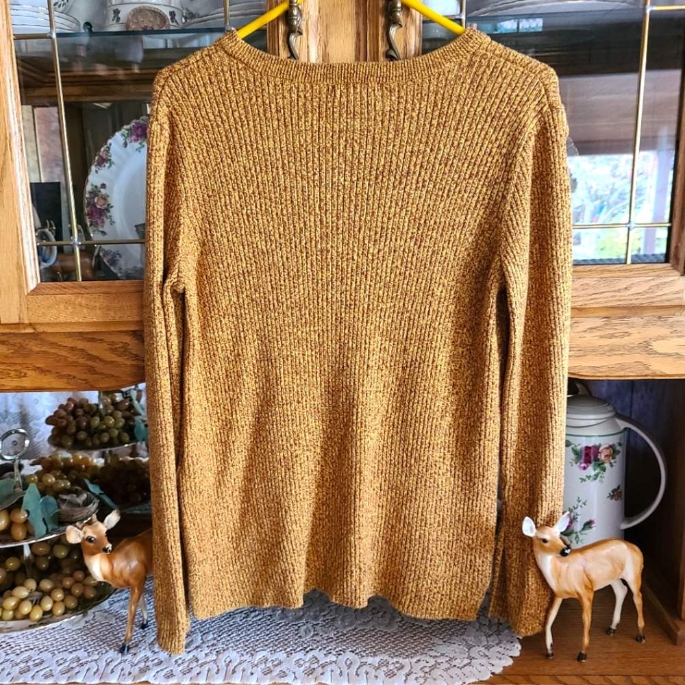 H&M SWEATER ~🎊2XHP🎊 - Picture 2 of 3